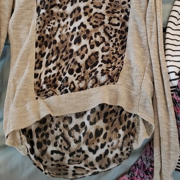 Leopard top - Picture 2 of 2